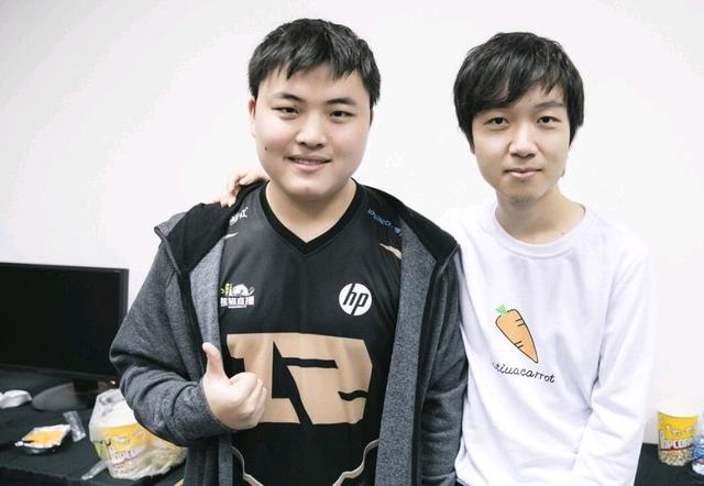 蒙奇关注的 蒙奇关注的