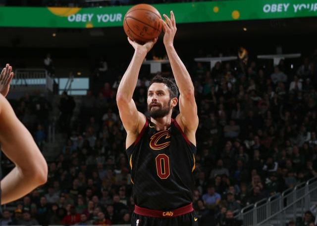 露着足球场 露着足球场